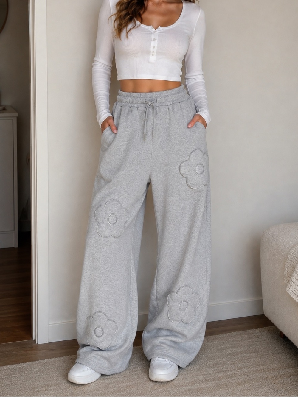 Cozy Gray Wide-Leg Sweatpants with Floral Appliqué
